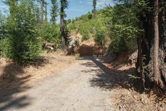 $798,000 | 9451 Mill Creek Road, Healdsburg, CA 95448