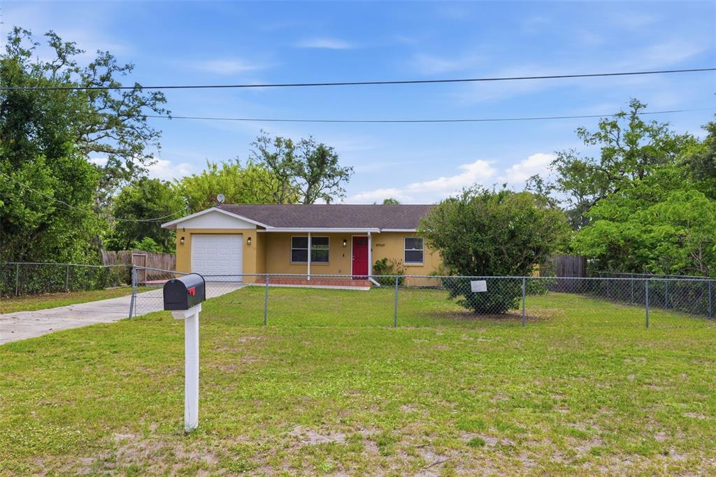 9707 Mary Avenue Tampa, FL 33612 - Photo 3 of 31