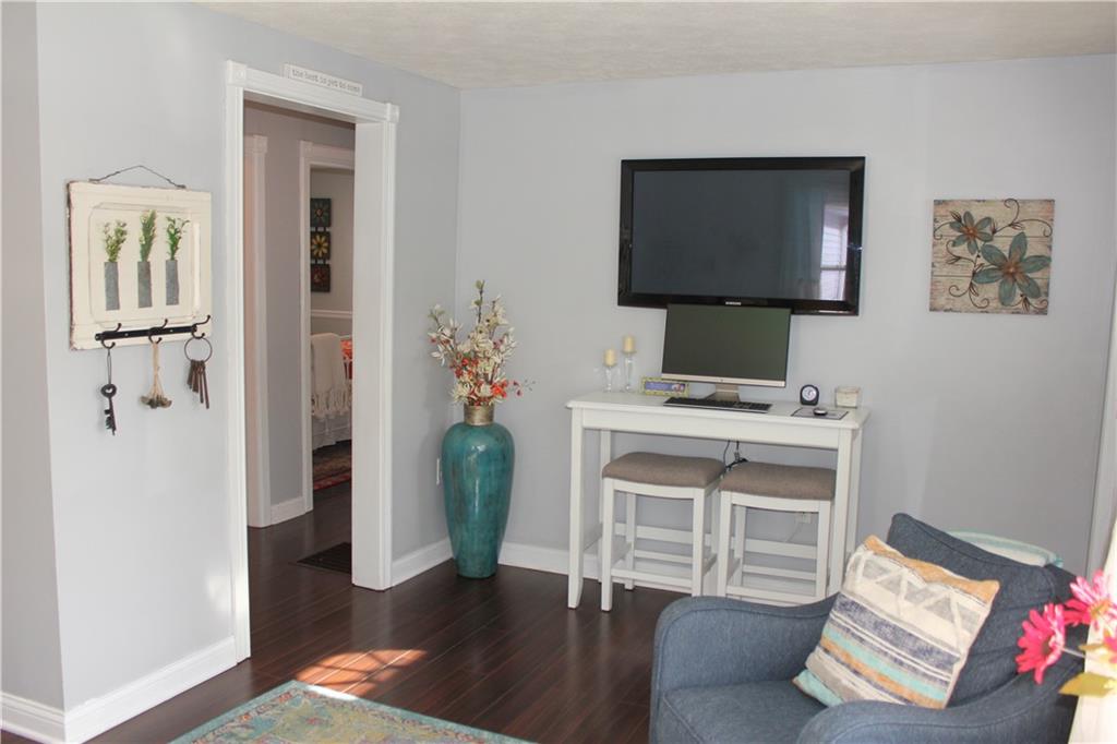 242 West Robertson Road Morgantown, IN 46160 - Photo 5 of 60 Gallery Image 5