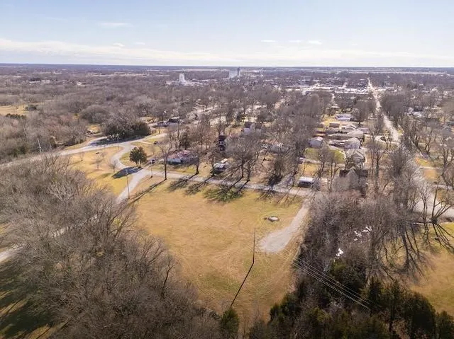 $49,000 | 102 West Northern Avenue, Girard, KS 66743