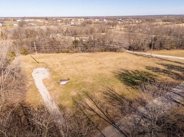 $49,000 | 102 West Northern Avenue, Girard, KS 66743