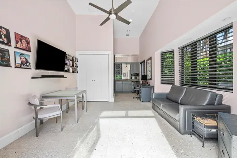 $3,750,000 | 1036 Southeast 12th Way, Fort Lauderdale, FL 33316