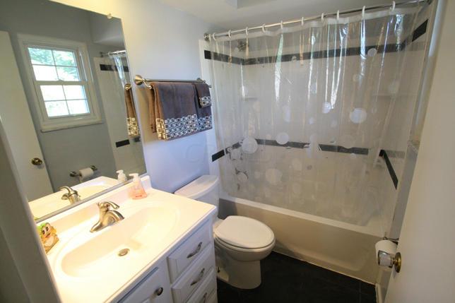 5803 Riverton Road Columbus, OH 43232 - Photo 19 of 33 Gallery Image 19