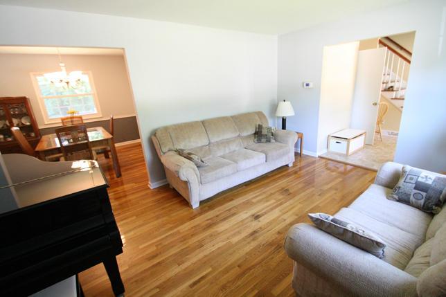 5803 Riverton Road Columbus, OH 43232 - Photo 4 of 33 Gallery Image 4