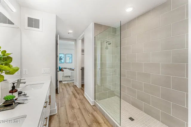 $445,000 | 3131 North Central Avenue, Unit 5017, Phoenix, AZ 85012