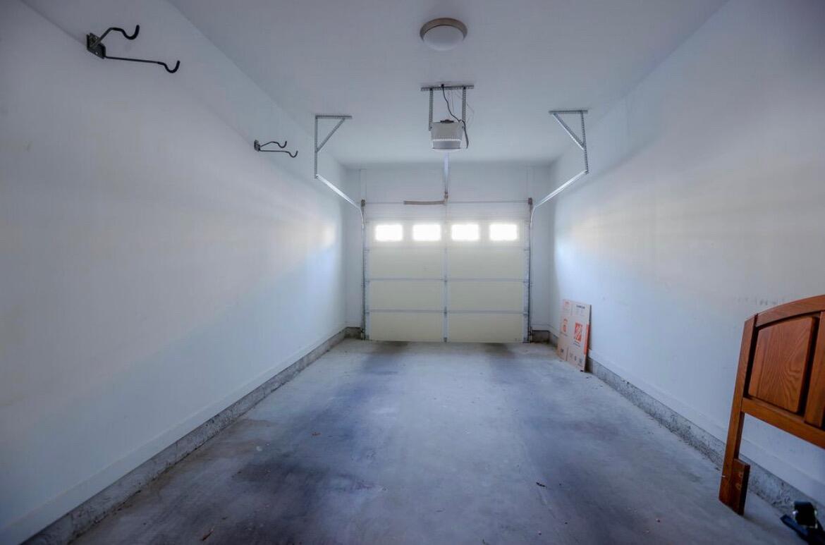4204 Regency Court Chattanooga, TN 37421 - Photo 28 of 30 Garage