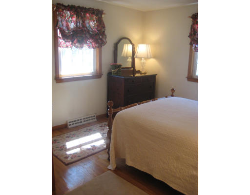 25 Skelton Road Burlington, MA 01803 - Photo 15 of 17 Gallery Image 15