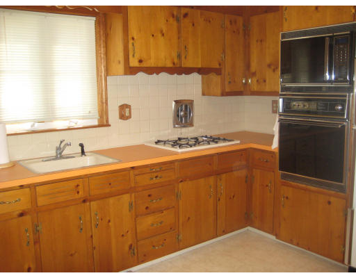 25 Skelton Road Burlington, MA 01803 - Photo 3 of 17 Gallery Image 3