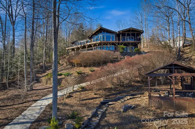 $1,280,000 | 536 Harborside Drive, Nebo, NC 28761