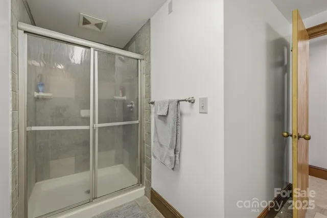 $1,250,000 | 536 Harborside Drive, Nebo, NC 28761