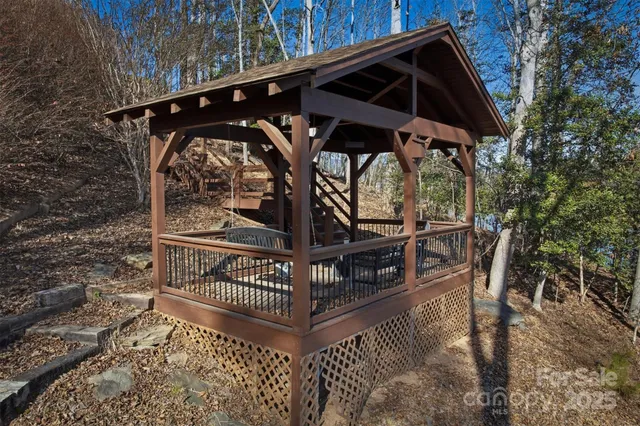 $1,280,000 | 536 Harborside Drive, Nebo, NC 28761