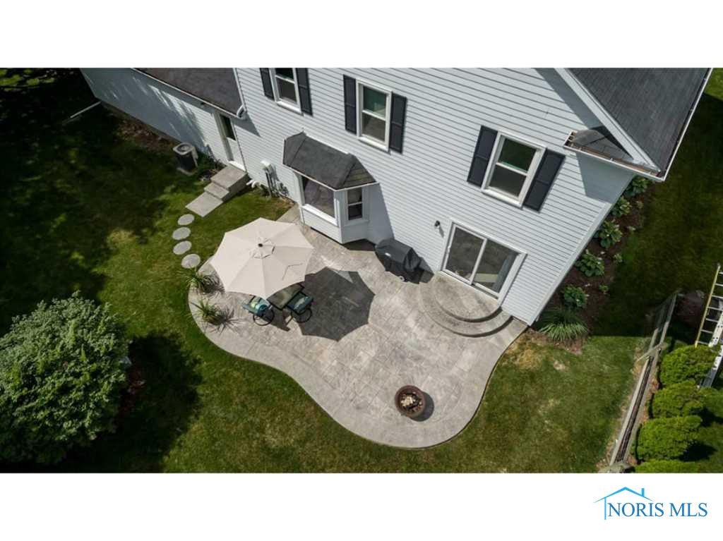 910 Mill Road Perrysburg, OH 43551 - Photo 20 of 20 Exterior Back.