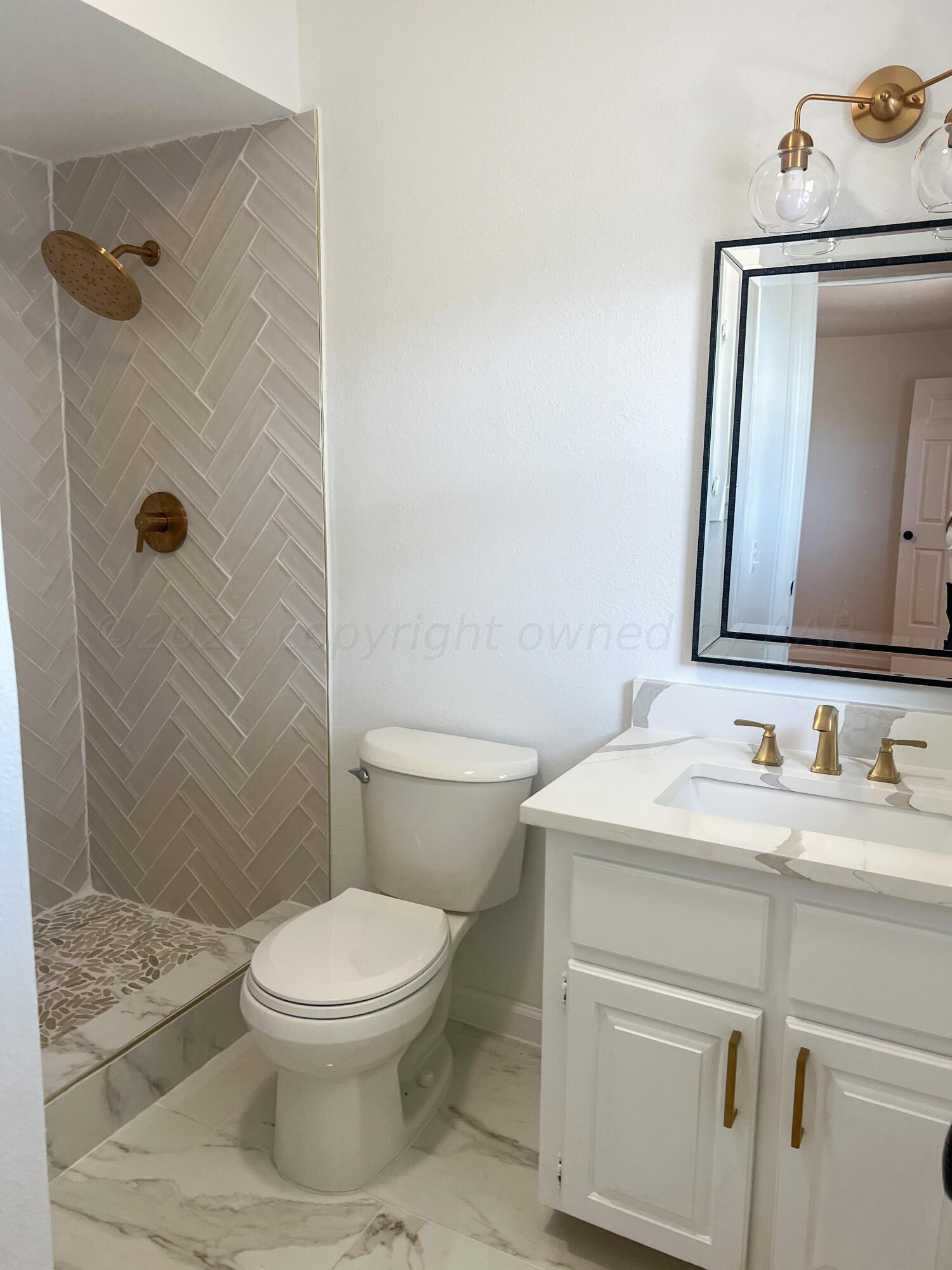 4221 Gary Lane Amarillo, TX 79110 - Photo 18 of 32 Master Bathroom