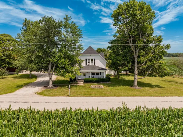 $250,000 | 5392 West 200 South, Farmland, IN 47340