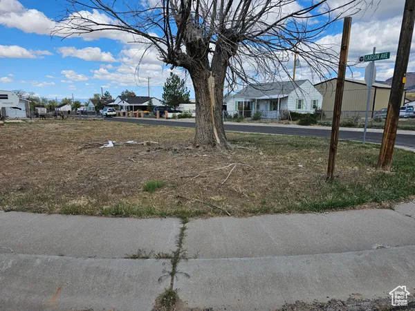 $20,000 | 176 Grassy Trail Drive, East Carbon, UT 84520