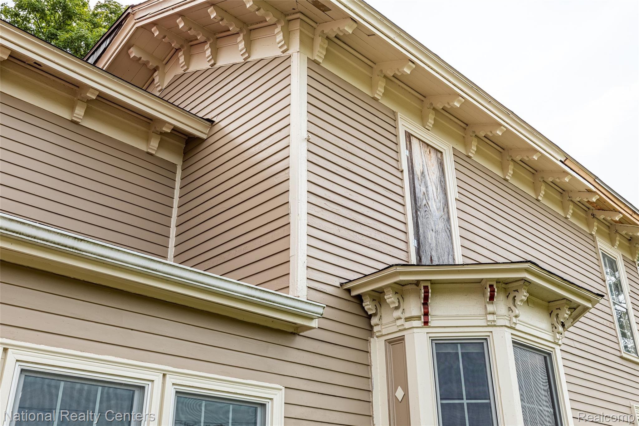 9155 Six Mile Road Northville, MI 48168 - Photo 6 of 40 6.Back