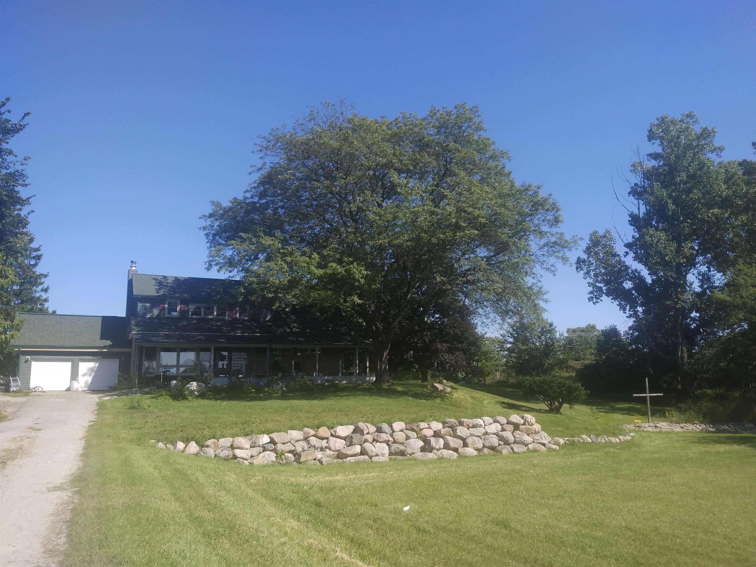 6877 South Durand Road Durand, MI 48429 - Photo 20 of 23