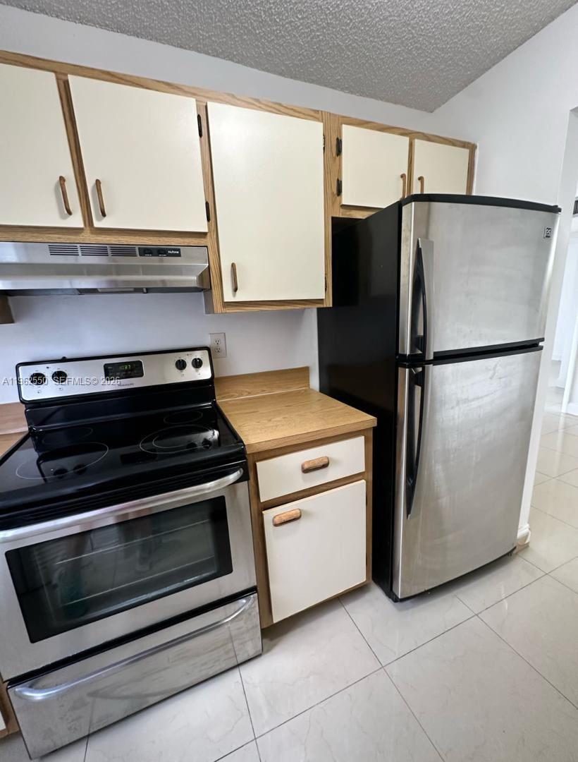 15630 Southwest 80th Street, Unit I201 Miami, FL 33193 - Photo 3 of 5