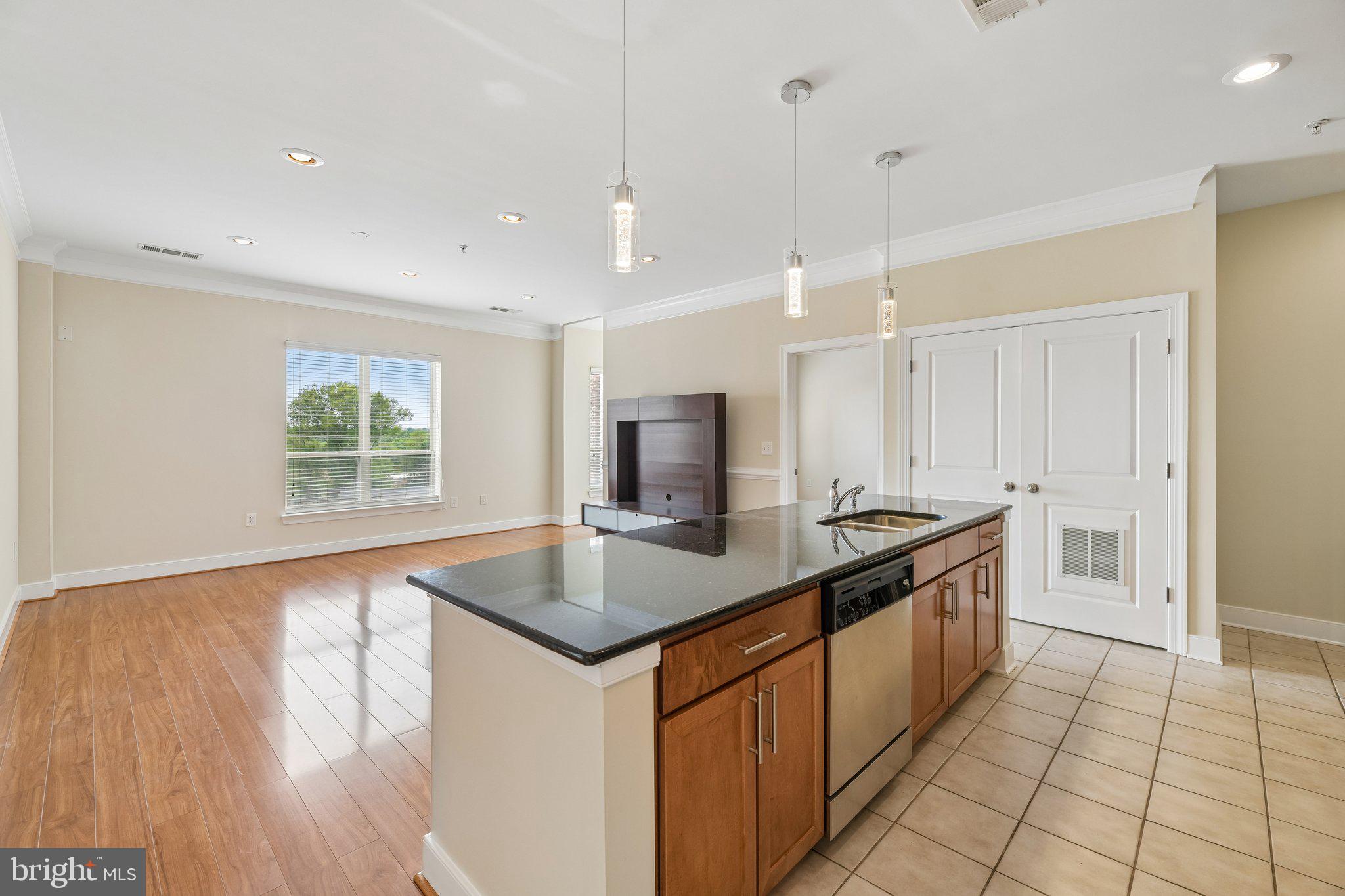 5400 Auth Road, Unit 531 Suitland, MD 20746 - Photo 14 of 44