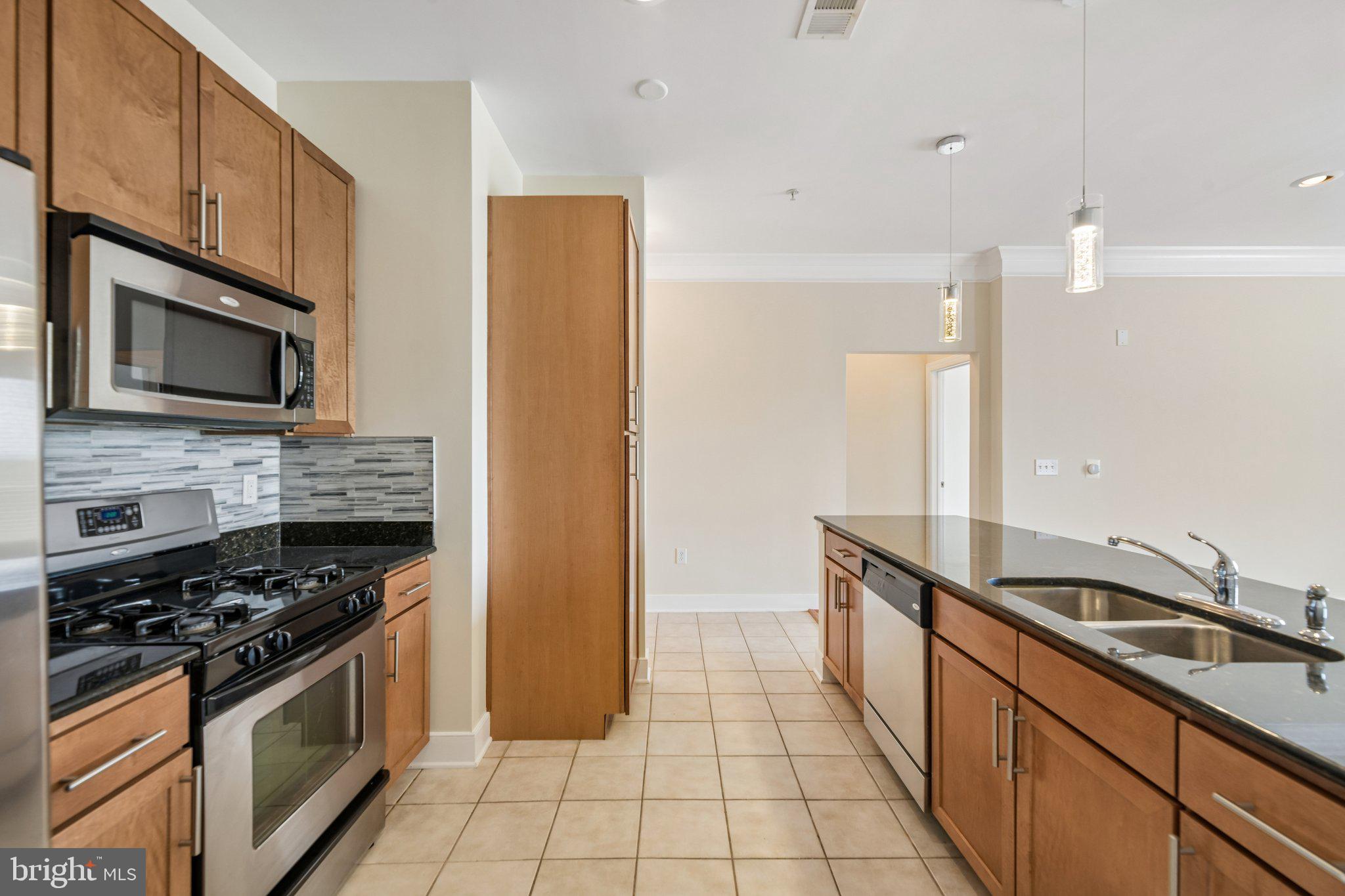 5400 Auth Road, Unit 531 Suitland, MD 20746 - Photo 18 of 44
