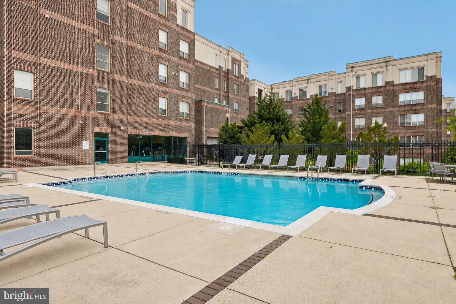 5400 Auth Road, Unit 531 Suitland, MD 20746 - Photo 2 of 44