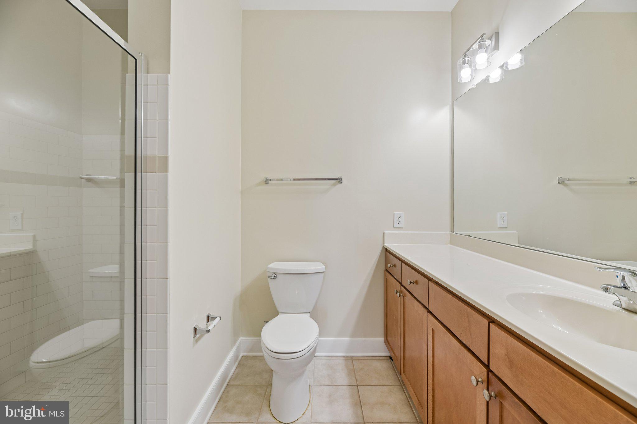 5400 Auth Road, Unit 531 Suitland, MD 20746 - Photo 38 of 44
