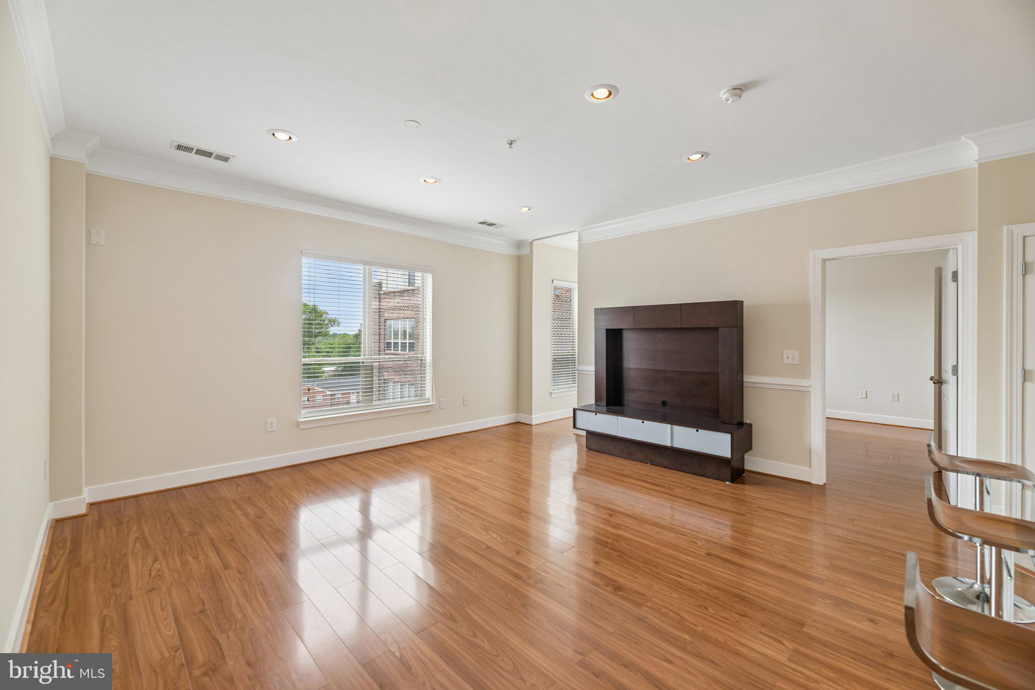 5400 Auth Road, Unit 531 Suitland, MD 20746 - Photo 6 of 44