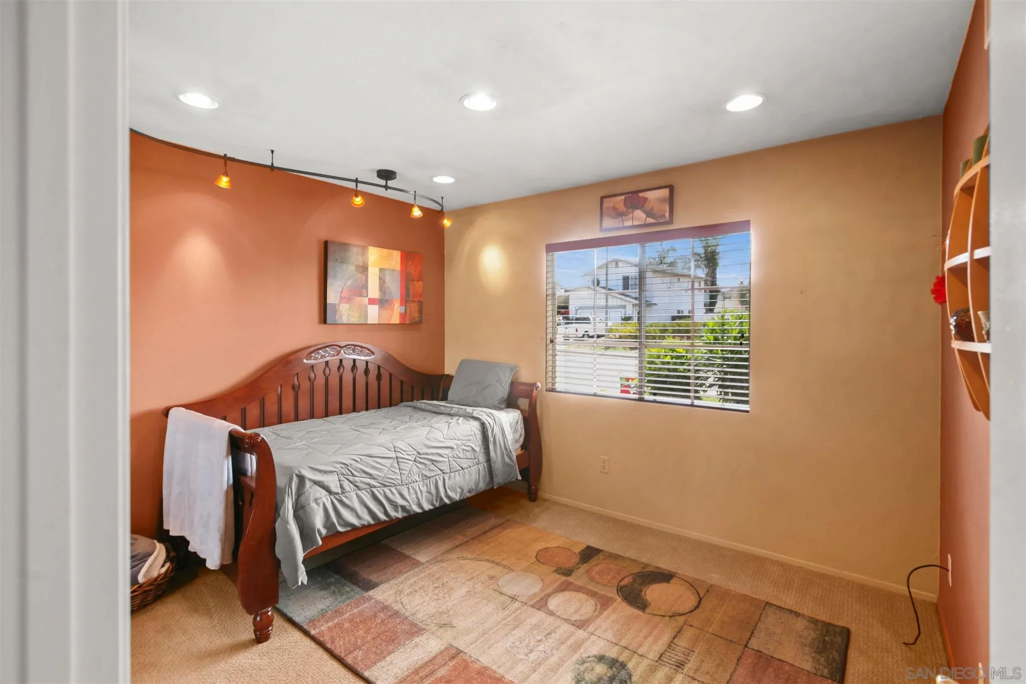 9312 Lake Hill Road Santee, CA 92071 - Photo 18 of 27 Gallery Image 18