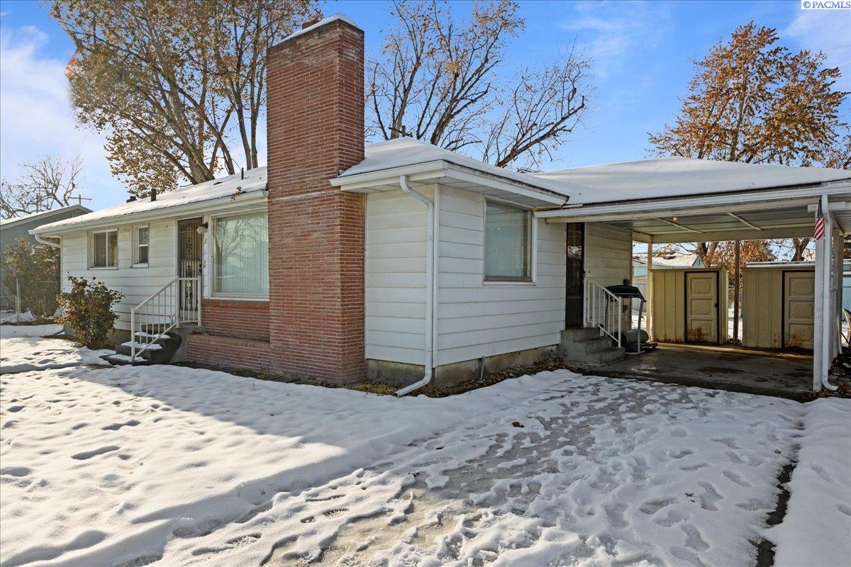 104 South Reed Street Kennewick, WA 99336 - Photo 3 of 25 Gallery Image 3
