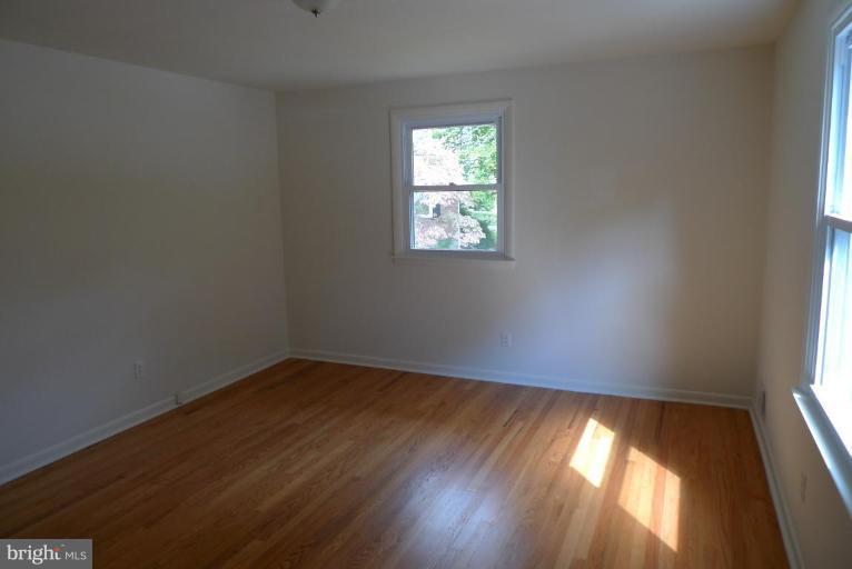 1016 Roxleigh Road Towson, MD 21286 - Photo 7 of 18 Master Bedroom