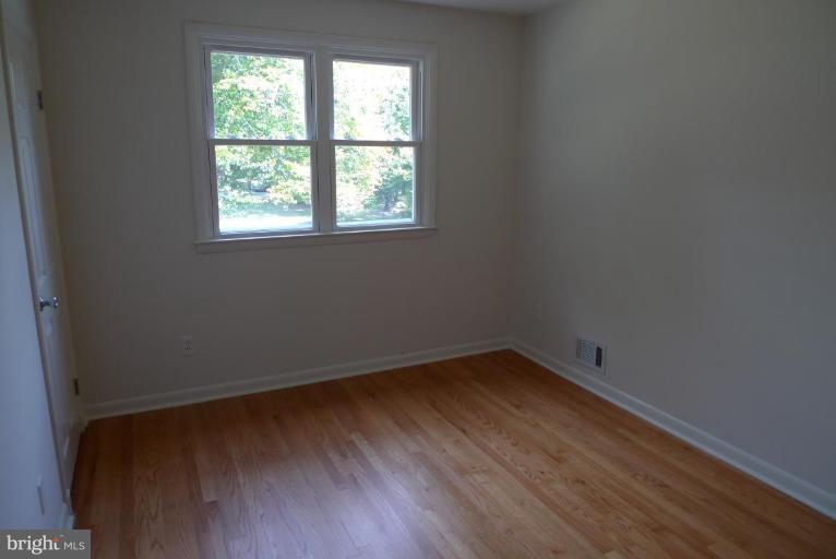 1016 Roxleigh Road Towson, MD 21286 - Photo 9 of 18 Bedroom #3
