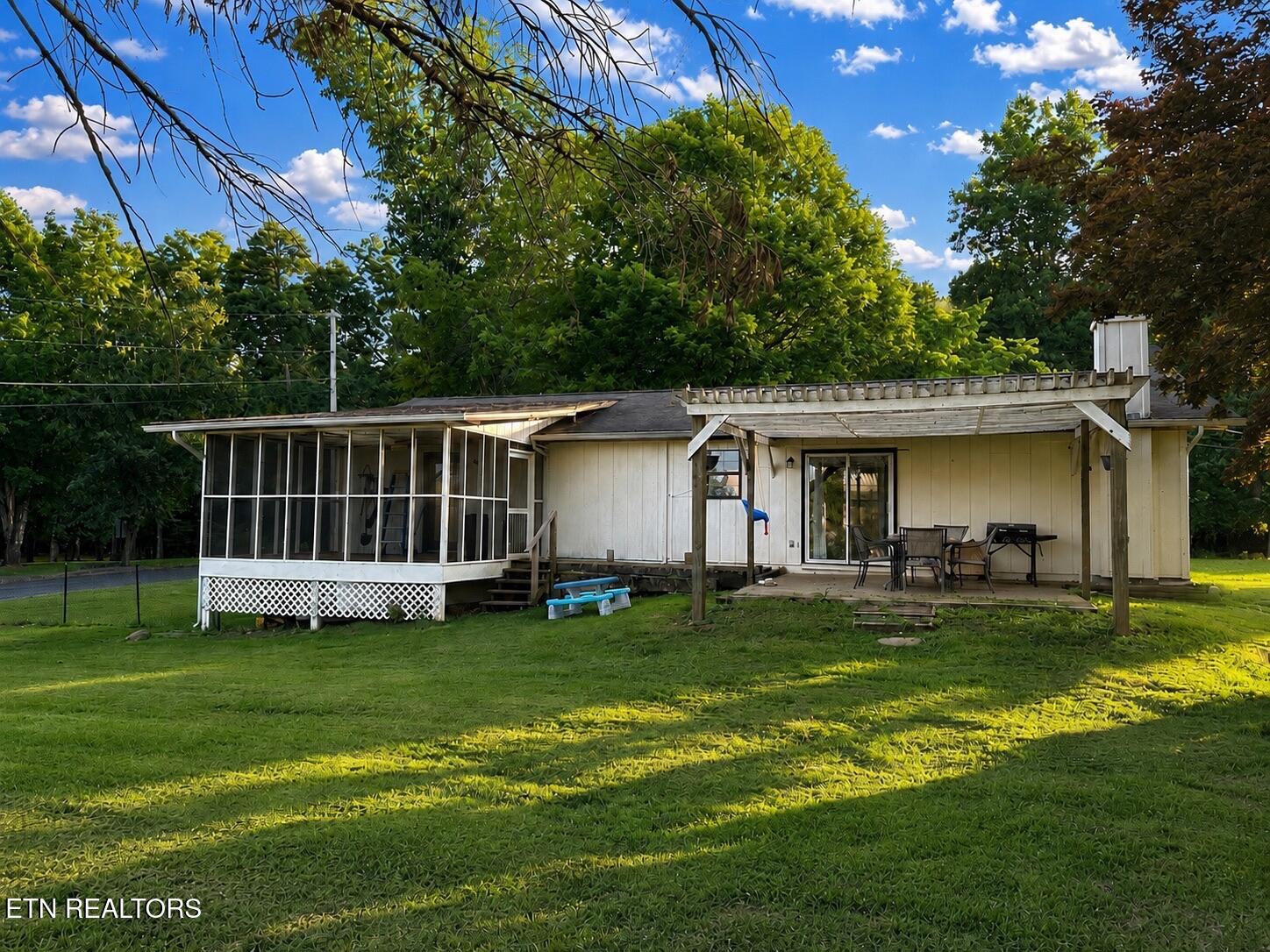 571 Patterson Road Walland, TN 37886 - Photo 20 of 23 Back