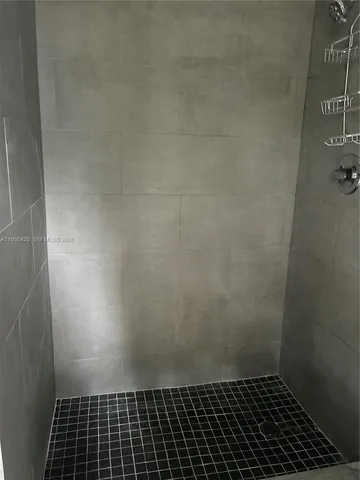 $1,200 | 2300 Northwest 94th Street, Miami, FL 33147