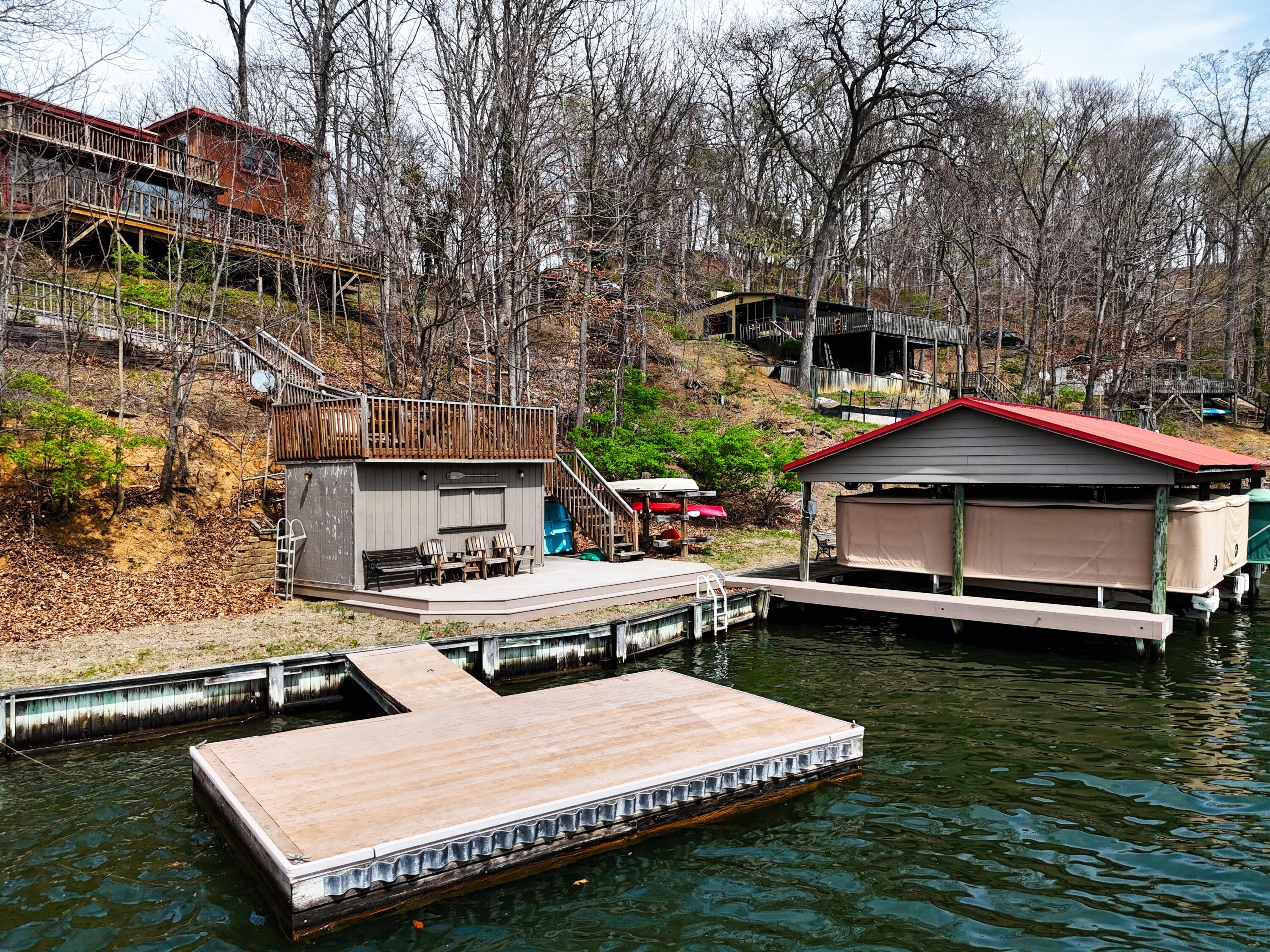 4443 Frazier Road Radford, VA 24141 - Photo 4 of 21 DJI_20260401141931_0129_D