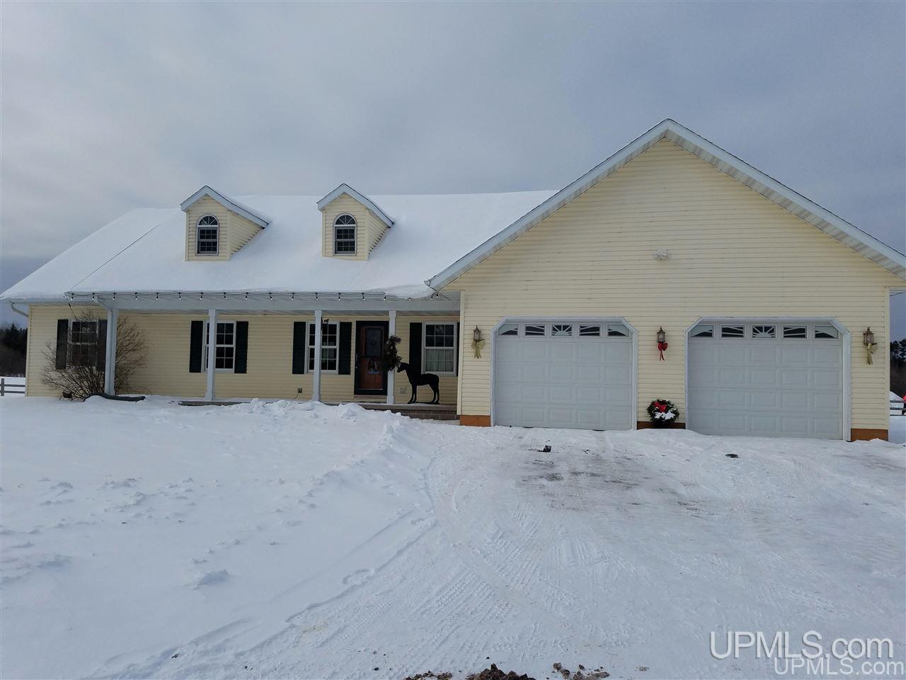 14211 North Stateline Road Hurley, WI 54534 - Photo 1 of 50