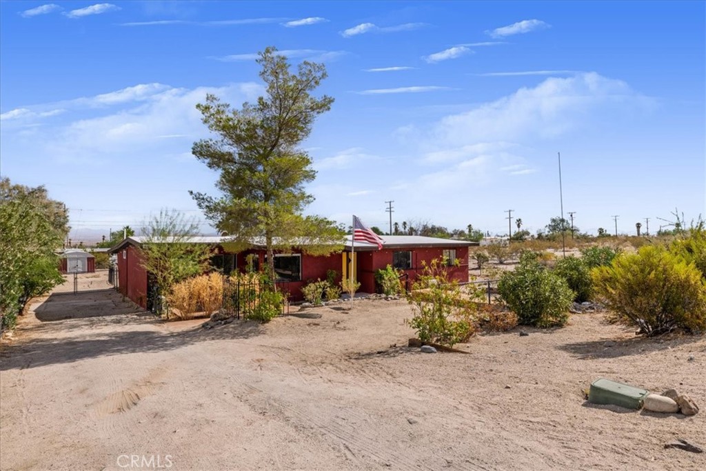 74782 Baseline Road Twentynine Palms, CA 92277 - Photo 4 of 41