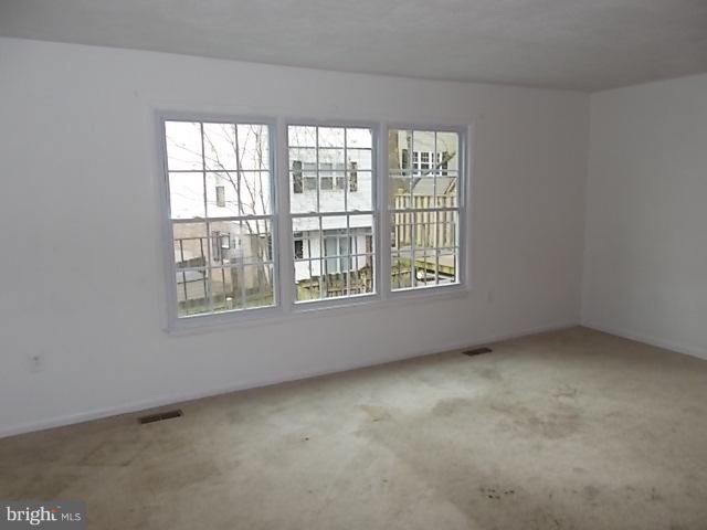 9707 Parkland Road Baltimore, MD 21234 - Photo 8 of 27 Living Room