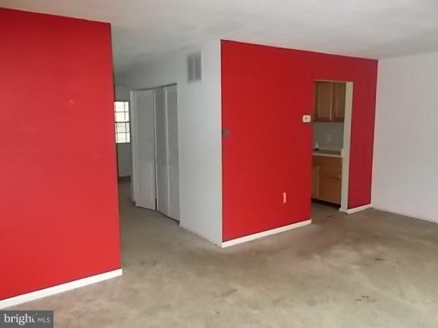 9707 Parkland Road Baltimore, MD 21234 - Photo 9 of 27 Living Room