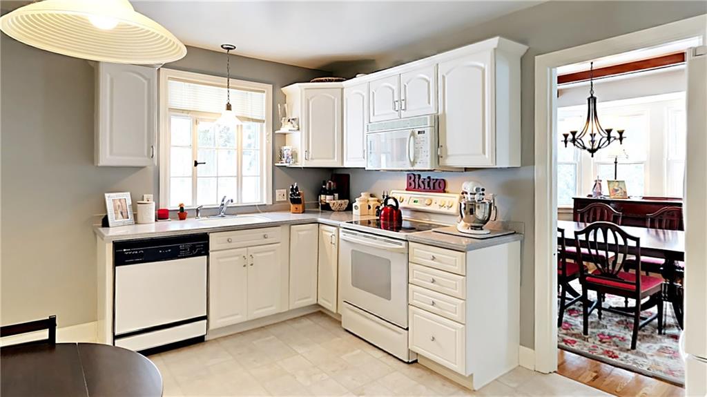 2760 Clearview Road Allison Park, PA 15101 - Photo 10 of 25 Kitchen