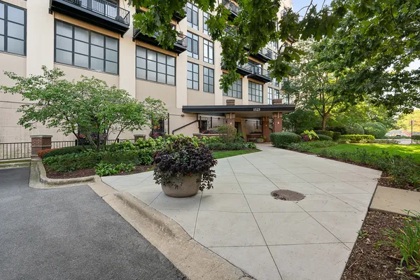 $219,900 | 1525 South Sangamon Street, Unit 514, Chicago, IL 60608