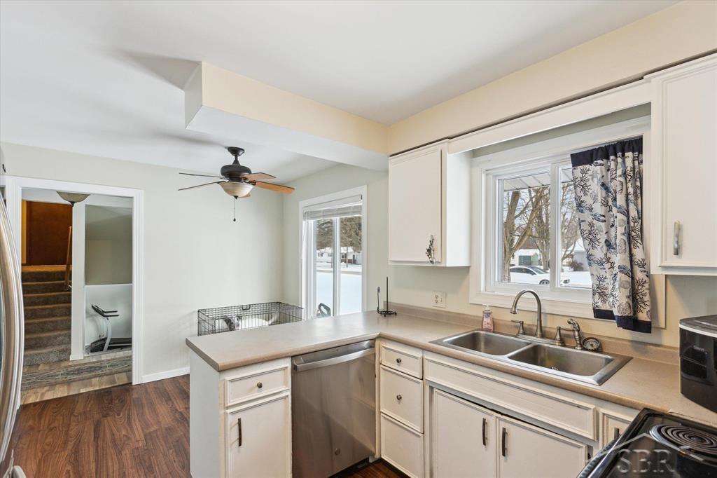 4906 Raymond Road Midland, MI 48642 - Photo 8 of 35