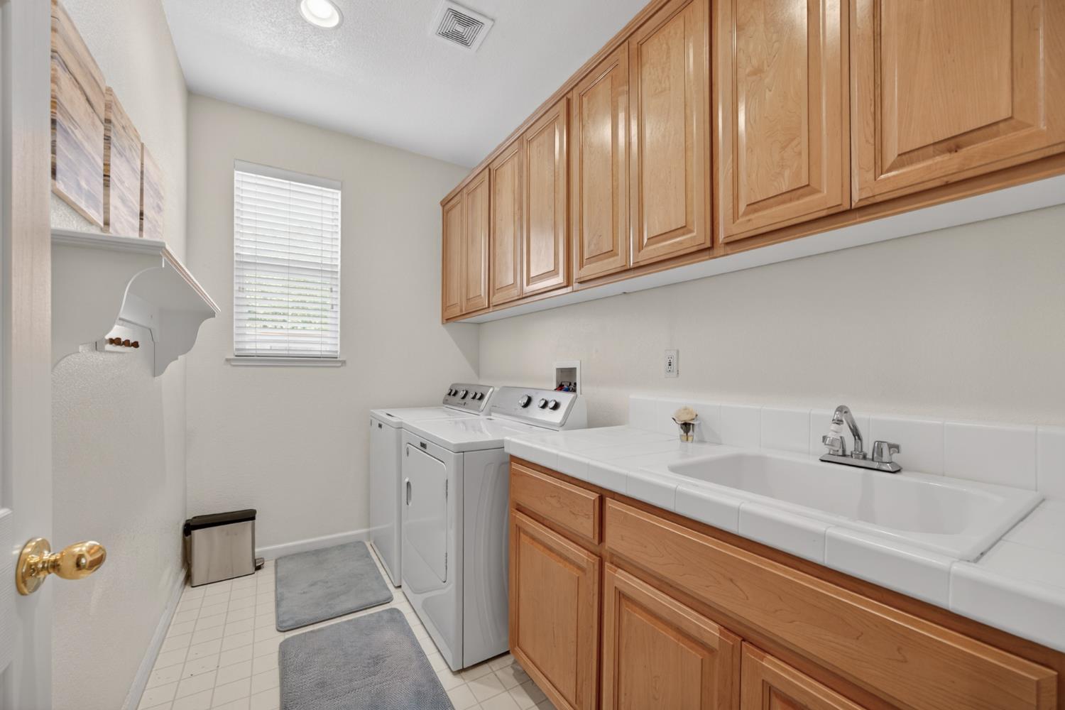 34 Riverscape Court Sacramento, CA 95833 - Photo 35 of 61