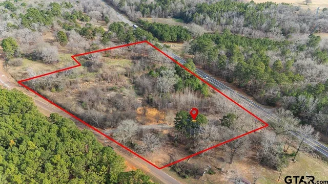 a view of a balcony with floor