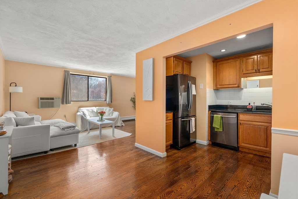 295 Main Street, Unit 16 Reading, MA 01867 - Photo 5 of 21