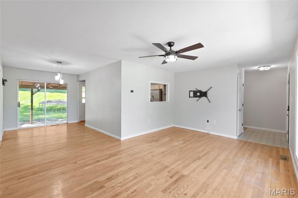 2813 Patti Lane High Ridge, MO 63049 - Photo 6 of 33