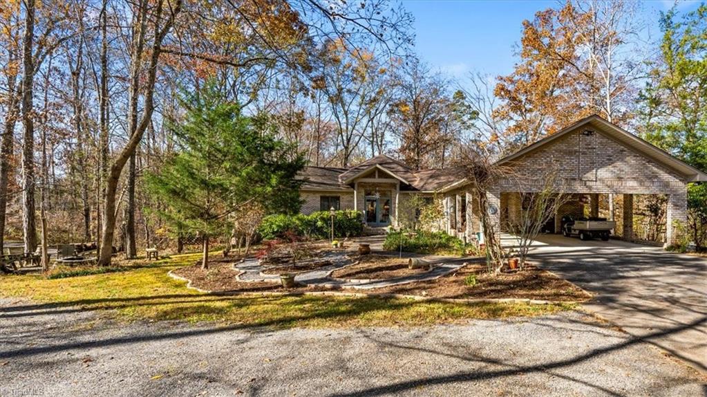 371 Farmington Road Mocksville, NC 27028 - Photo 2 of 50