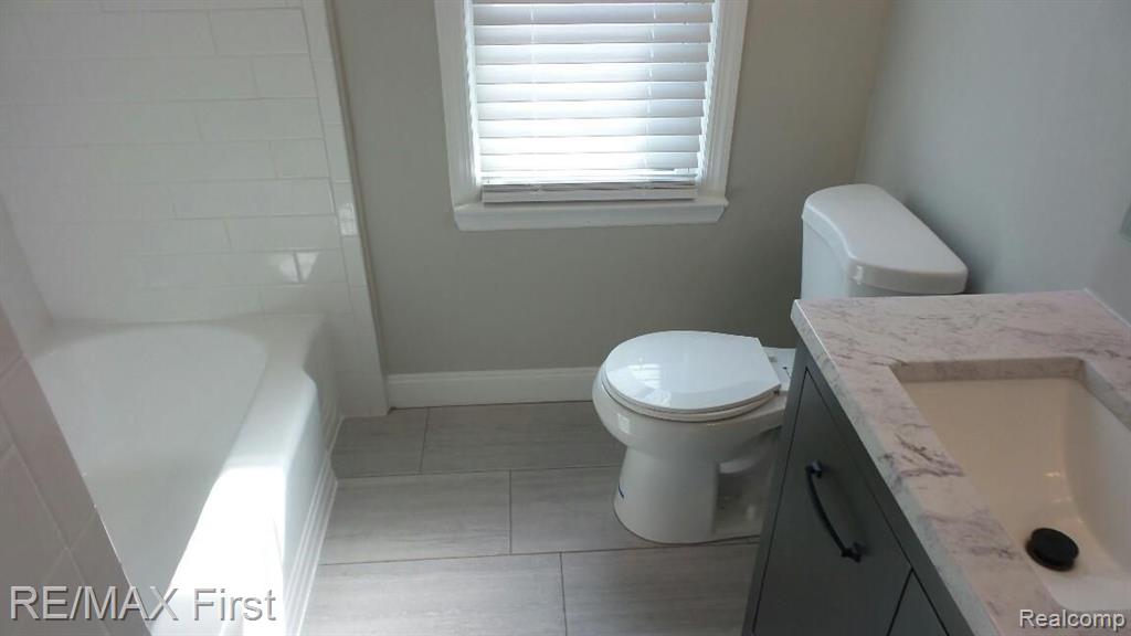 1660 Littlestone Road Grosse Pointe, MI 48236 - Photo 21 of 29