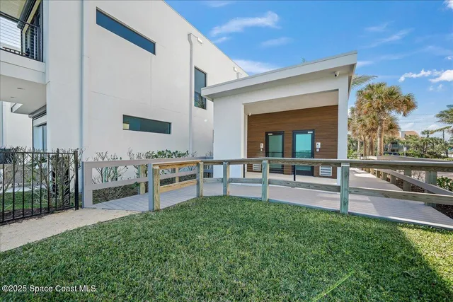 $979,000 | 3031 Hafen Lane, Unit 306, Melbourne Beach, FL 32951