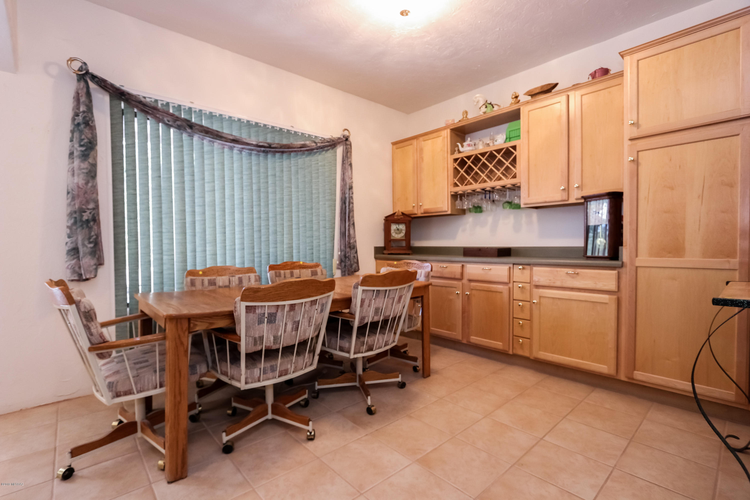 4241 West Elvado Road Tucson, AZ 85746 - Photo 8 of 48 Gallery Image 8