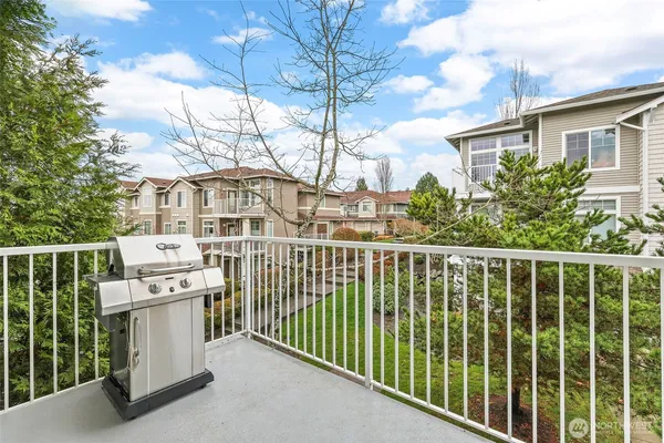 $400,000 | 1103 63rd Street Southeast, Unit E, Auburn, WA 98092